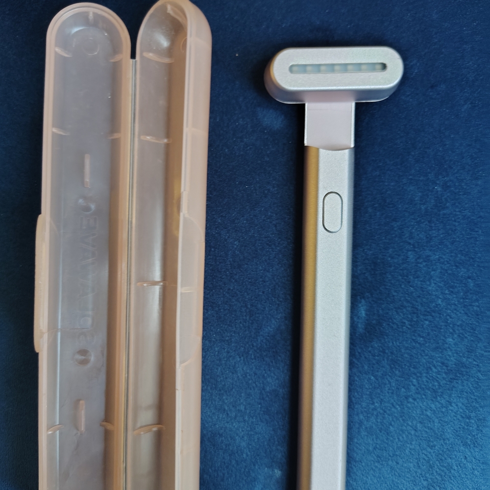 Silver Skincare Tool with Case